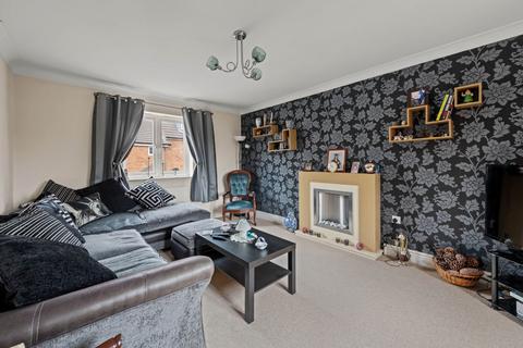 4 bedroom end of terrace house for sale, Thorneydene Gardens, Grantham NG31