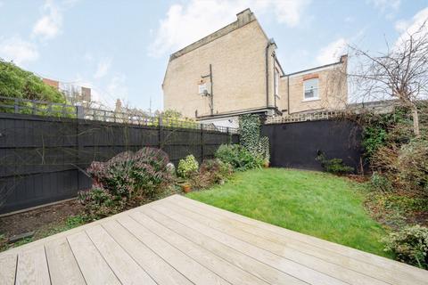 2 bedroom flat to rent, Muswell Avenue, London N10