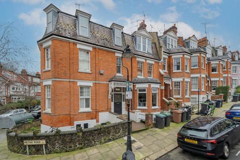 2 bedroom flat for sale, Milton Road, London N6