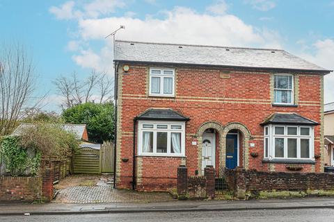 2 bedroom semi-detached house for sale, London Road, Bagshot