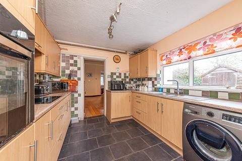 2 bedroom semi-detached house for sale, London Road, Bagshot