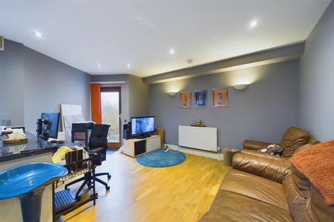 1 bedroom flat for sale, Scrooby Street, London, SE6