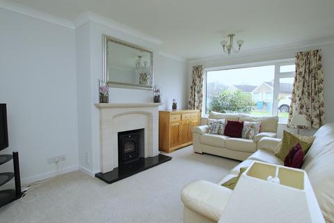 2 bedroom bungalow for sale, Harkwood Drive, Hamworthy, Poole, BH15