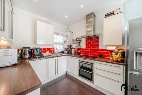 4 bedroom detached house for sale, Walpole Road, Bromley, BR2