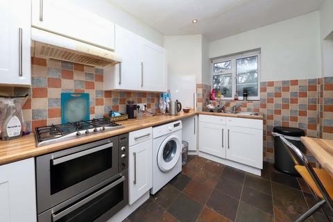 2 bedroom apartment for sale, Nugents Ct, Pinner HA5