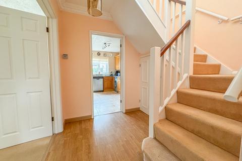 21 Briar Close, Hockley, SS5 4HD