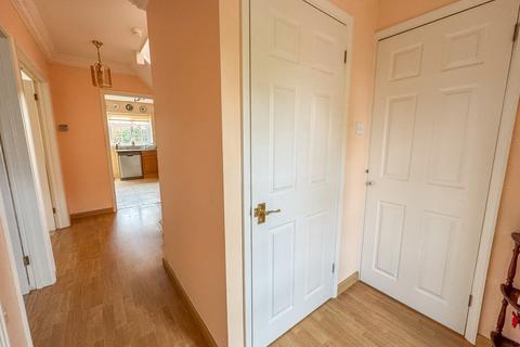 21 Briar Close, Hockley, SS5 4HD