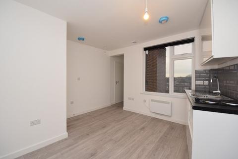 1 bedroom property to rent, Victoria Road, Ruislip HA4