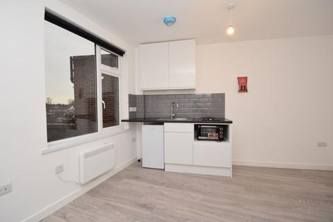 1 bedroom property to rent, Victoria Road, Ruislip HA4