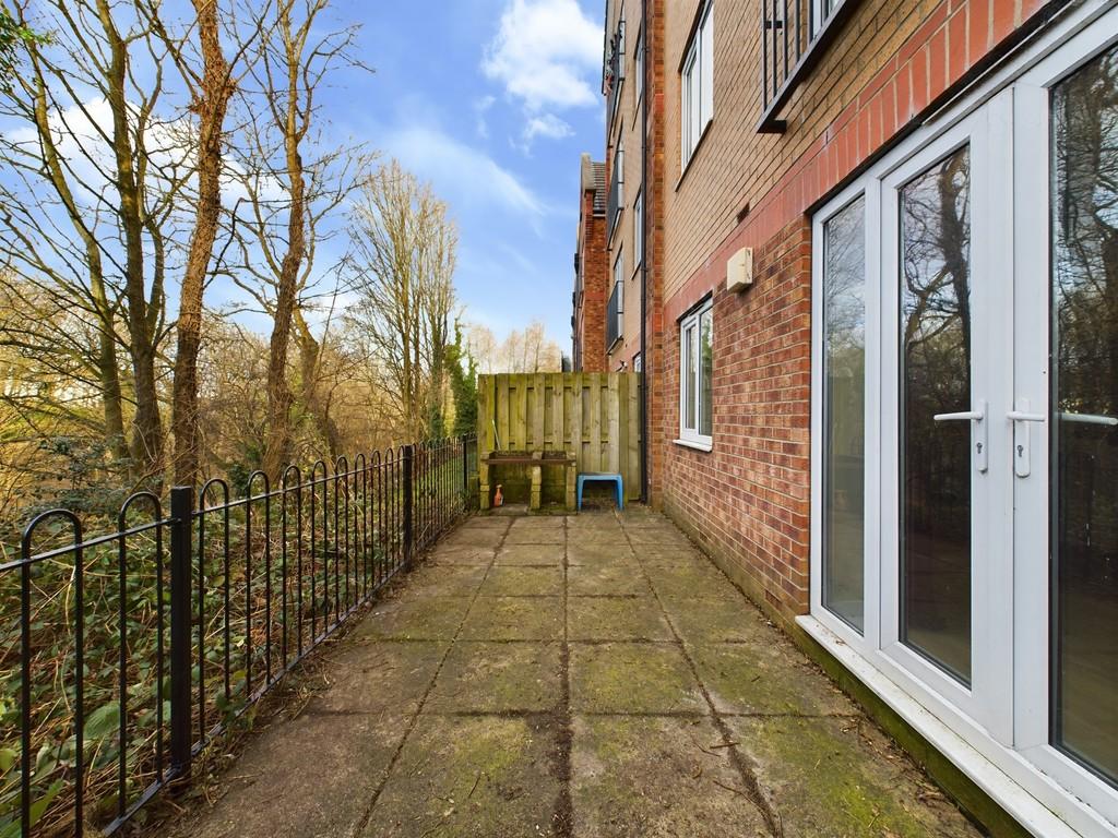 Cam04273 g0 pr0079 still020