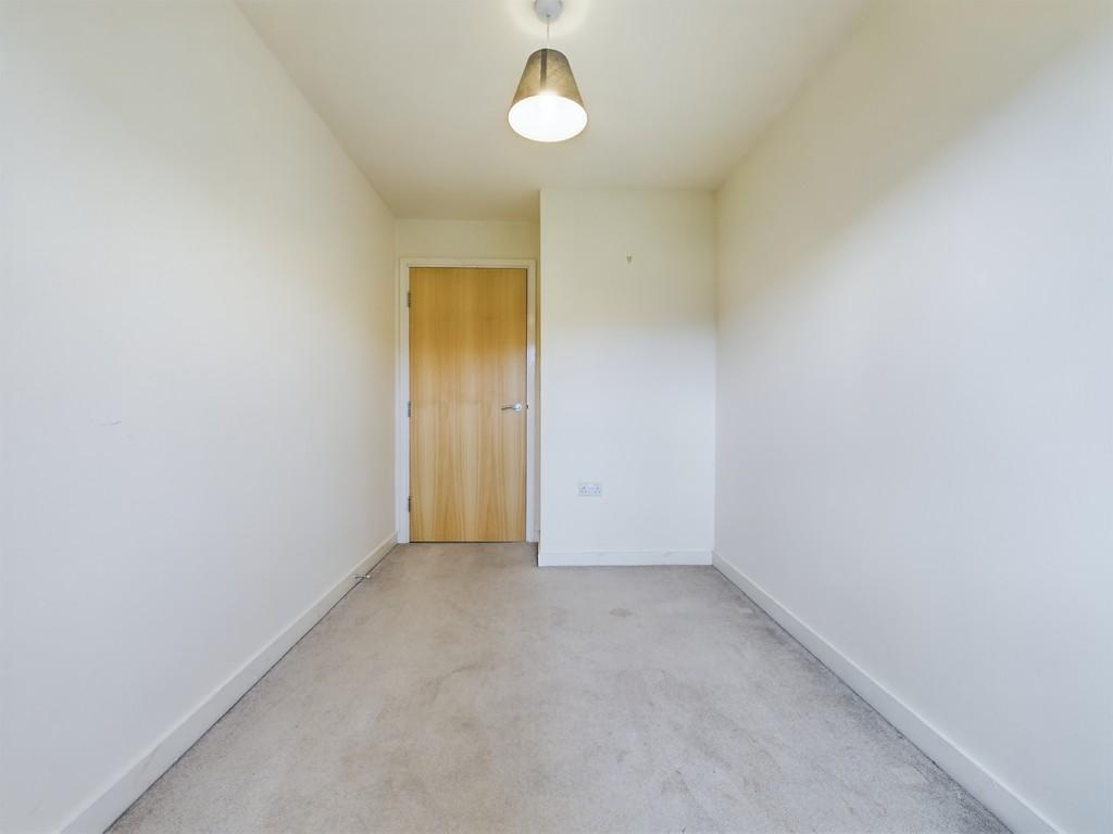 Cam04273 g0 pr0079 still011