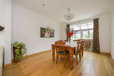 4 bedroom semi-detached house to rent, Whitton Road, Twickenham TW2