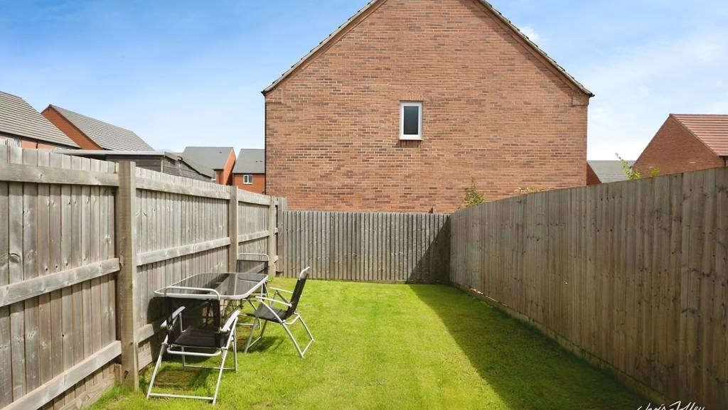 Rear garden 4 Crawley