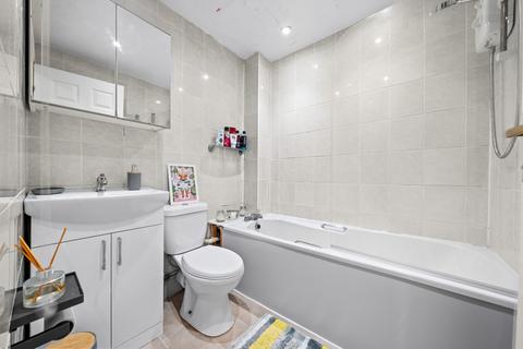 Flat 1, 3 Primrose Close, Wallington, SM6 7HJ