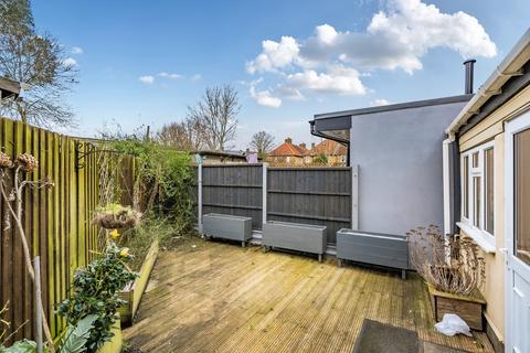 147 Wrythe Lane, Carshalton, SM5 1TZ