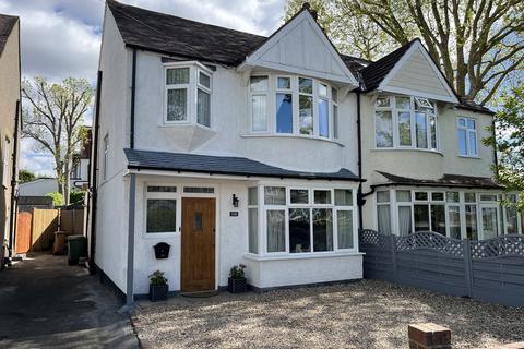Demesne Road, Wallington