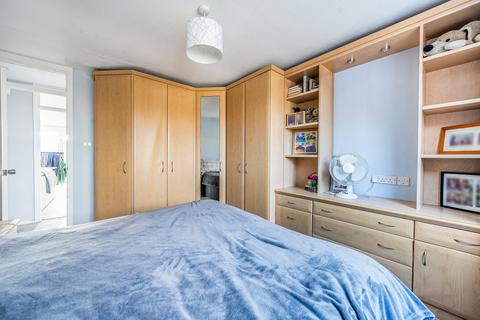 Flat 8, 1 Cedar Gardens, Sutton, SM2 5EQ