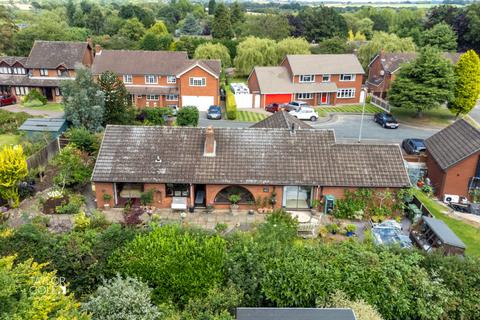 4 bedroom detached bungalow for sale, Chandlers Drive, Amington