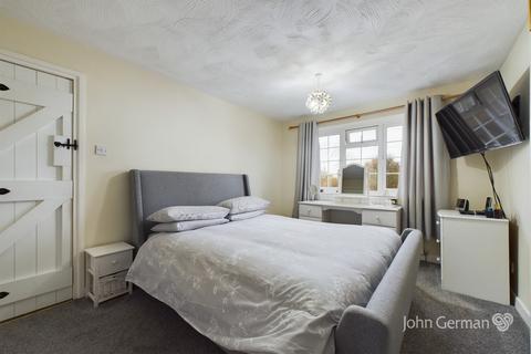 4 Barton Turn, Barton Under Needwood, Burton-on-trent, DE13 8EA