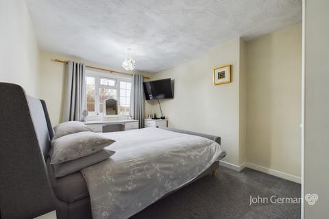 4 Barton Turn, Barton Under Needwood, Burton-on-trent, DE13 8EA
