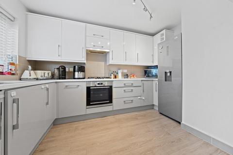 15 Arran Close, Wallington, SM6 8BT
