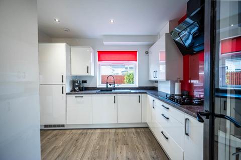 6 Heath Road, Larkhall, ML9 2JE