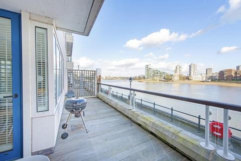 1 bedroom apartment for sale, Thames Quay, London SW10