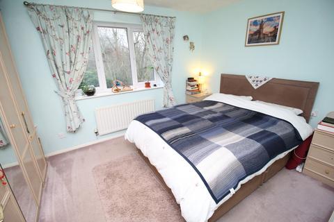 20 Laggan Close, Nuneaton, CV10 9TF