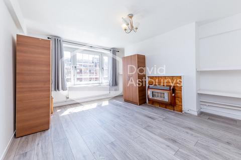 3 bedroom apartment to rent, Hazellville Road, Archway , London