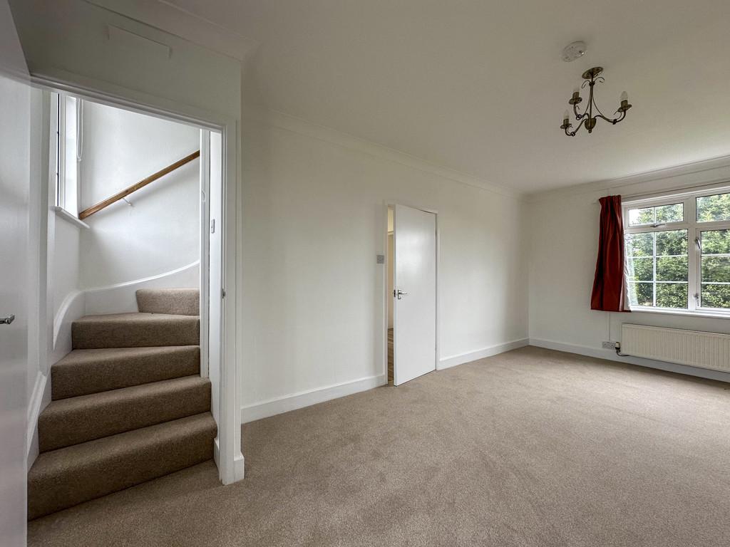Lounge/ Stairs
