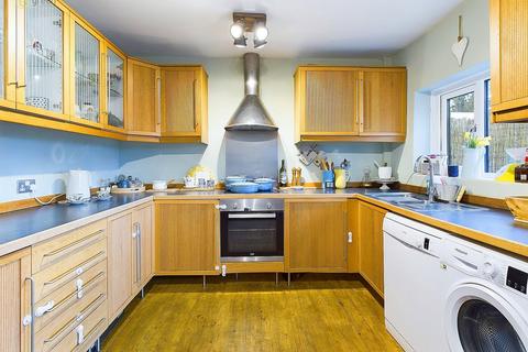 193 Chantrey Crescent, Birmingham, B43 7PE