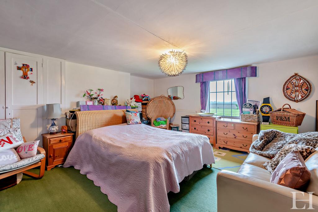 8632433-interior13 WM-800