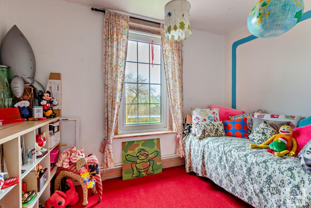 8632433-interior04 WM-800