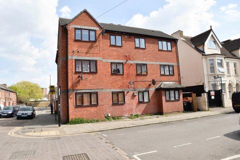 1 bedroom flat to rent, Grafton Road, Bedford