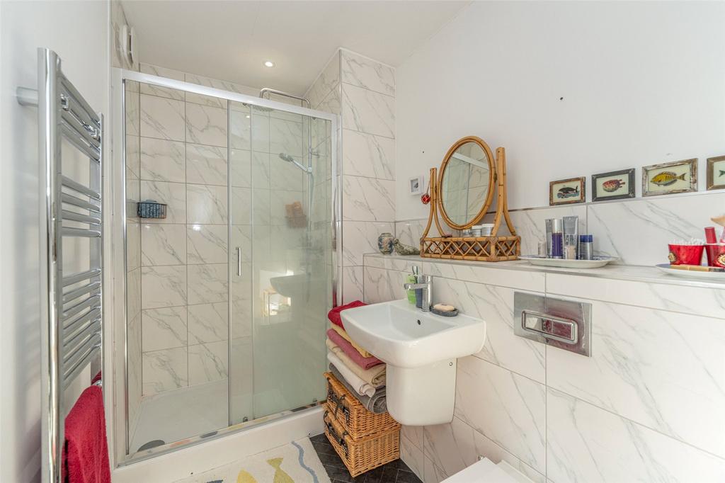 En Suite Shower Room