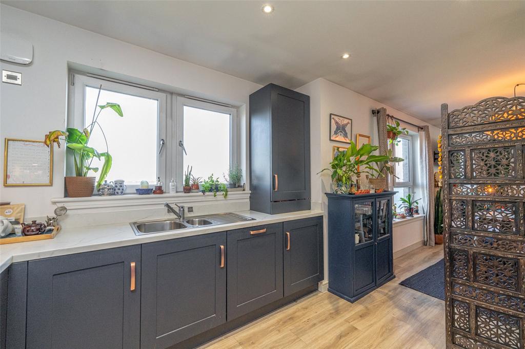 Kitchen Alt