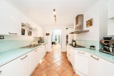 4 bedroom terraced house for sale, Vincent Square, London SW1P