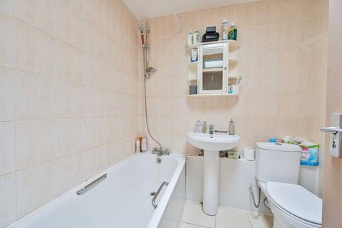 77 Ramilles Close, London, SW2 5DQ