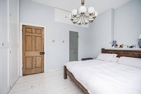 2 bedroom maisonette for sale, Richmond Road, London Fields, London, E8