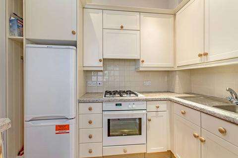 1 bedroom flat to rent, Rostrevor Road, Fulham, London, SW6