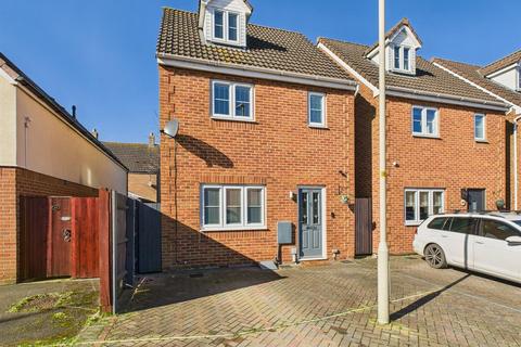 4 bedroom detached house for sale, Coltishall Close, Quedgeley, Gloucester