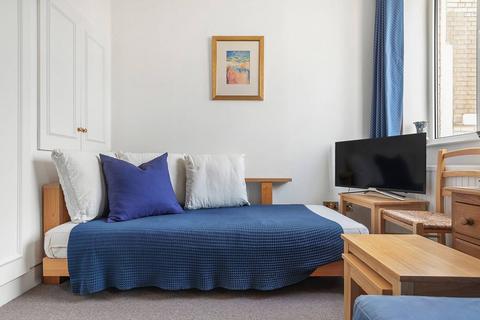 Studio to rent, Sloane Avenue, Chelsea, London, SW3