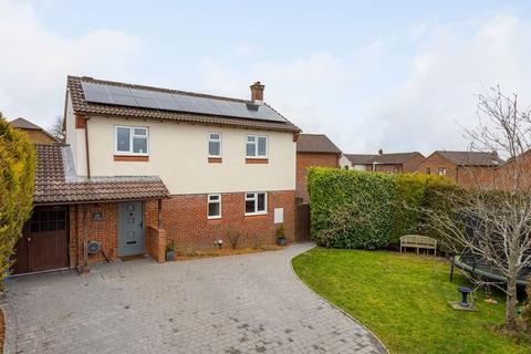 3 bedroom detached house for sale, Kiln Close, Uckfield TN22