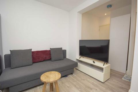 1 bedroom flat to rent, Foscote Road, London NW4