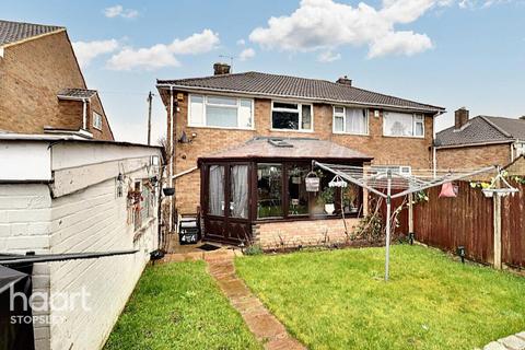 44 Beaconsfield, Luton, LU2 0RW