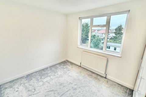 15 Formby Avenue, Stanmore, HA7 2LA