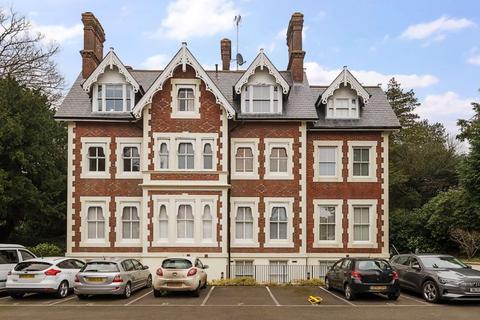 1 bedroom apartment for sale, Calverley Park Gardens, Tunbridge Wells