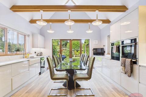 5 bedroom detached house for sale, Matchams Lane, Christchurch
