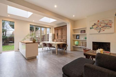 4 bedroom semi-detached house to rent, Bramston Road, Kensal Green, London NW10