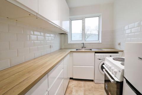 undefined, Old Bath Road, Colnbrook, Slough